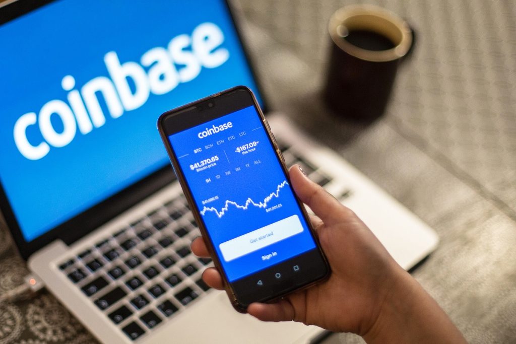 Coinbase Hakkında Endişe Verici Bitcoin İddialarının Ardından BlackRock’ın Adım Attığı İddia Ediliyor: Bloomberg Analisti Açıklama Yaptı