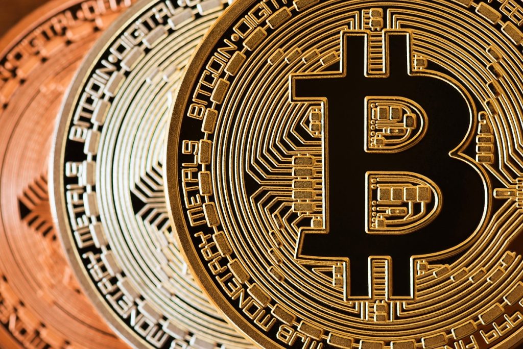 Bitcoin’de Yükseliş Devam Edecek Mi? Analistler Beklentilerini Paylaştı: “Bu Seviyenin Üstü Boğayı Başlatır, Altı Düşüşü Uzatır!”