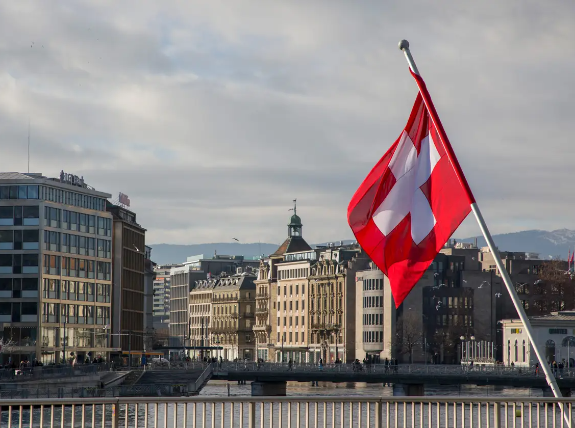 Good News for 5 Altcoins Including XRP and Avalanche (AVAX) from the Government-Backed Swiss Bank!